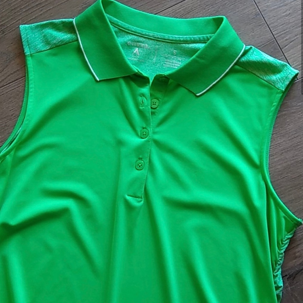 ANTIGUA SLEEVELESS GOLF PERFORMANCE GREEN TOP SIZE SMALL